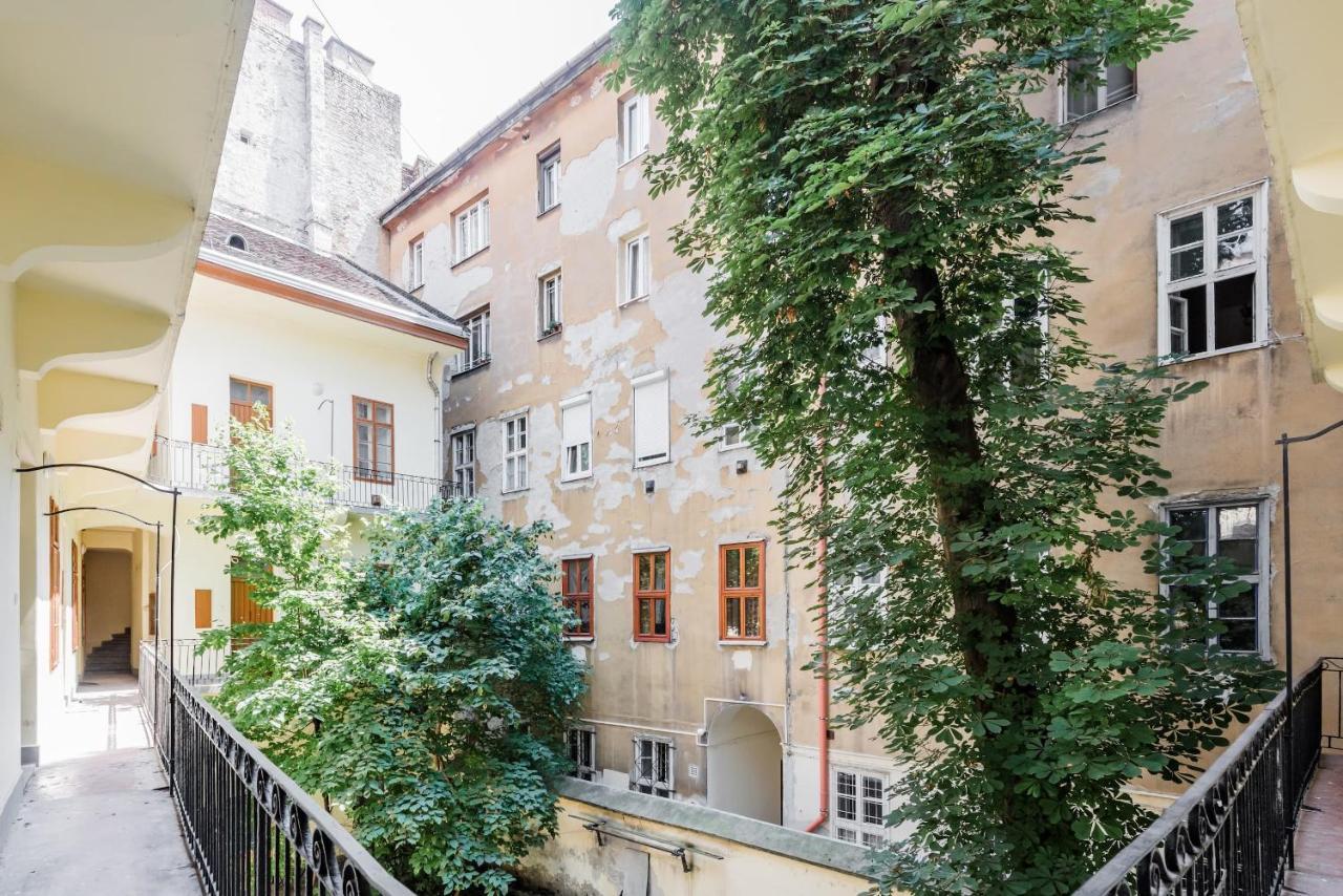 Herbarium Apartment